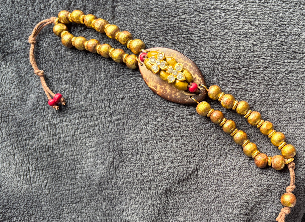 Gold Wood-Effect Acrylic Bead Bracelet